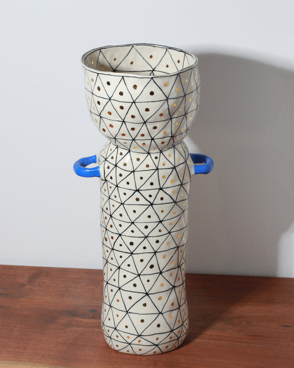 Vessel ceramics 756A1105