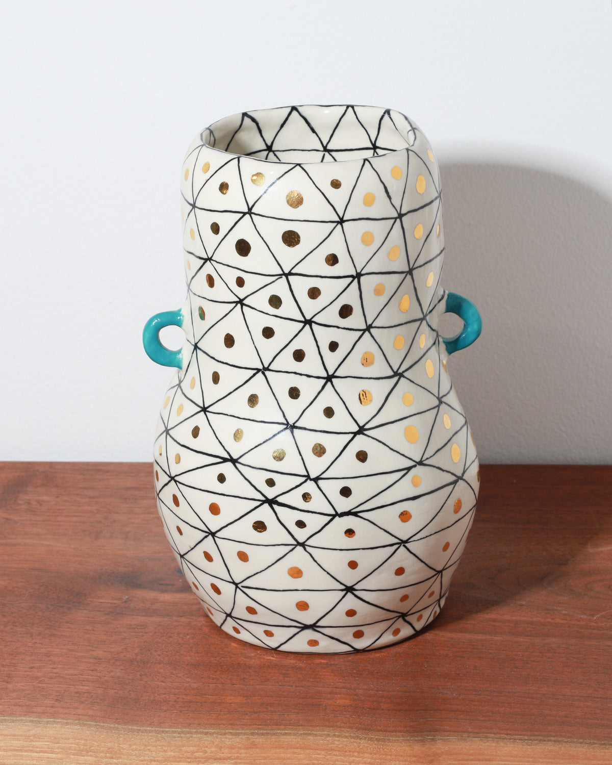 Vessel ceramics 756A1107_7a523437-b059-4020-afcc-5f70c0a3bccf