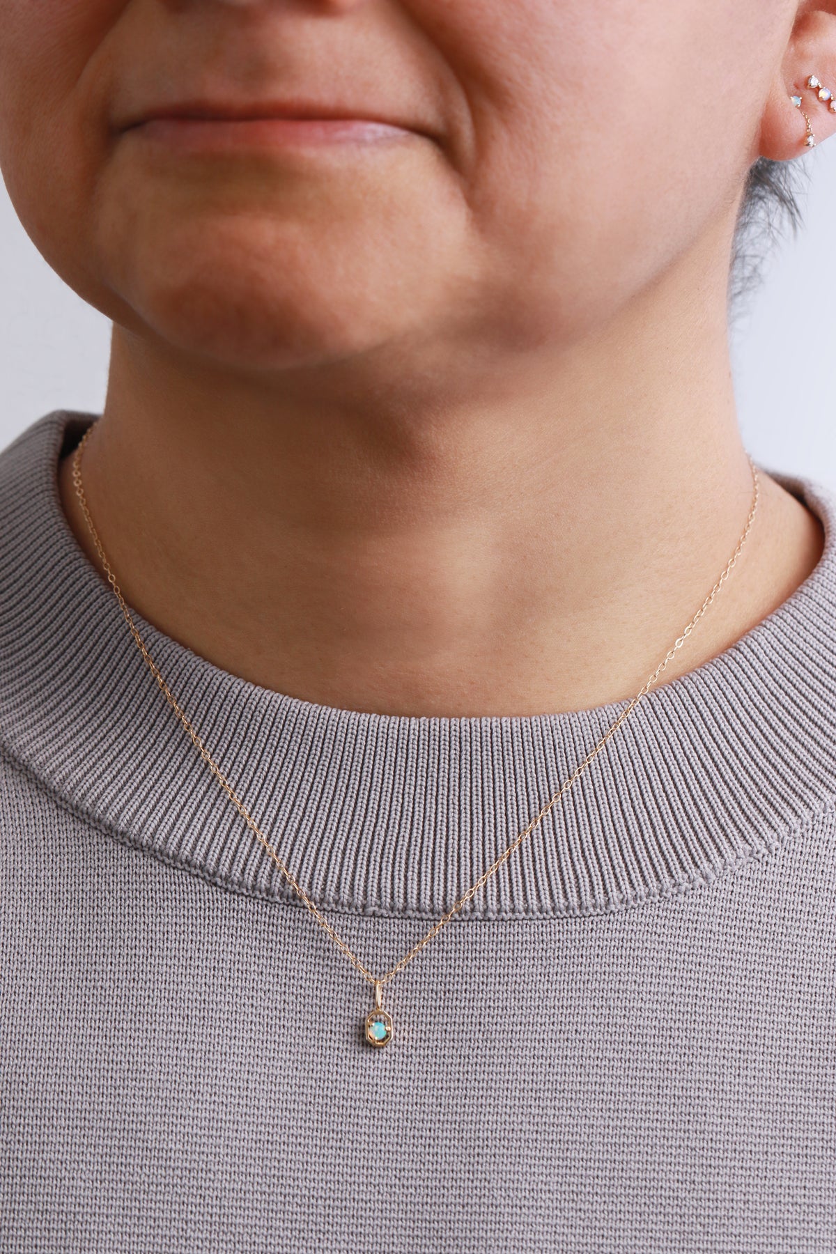 ONE Pendant by WWAKE Charm 756A2716_5865f077-cac9-4a48-98aa-40fb57b59f74