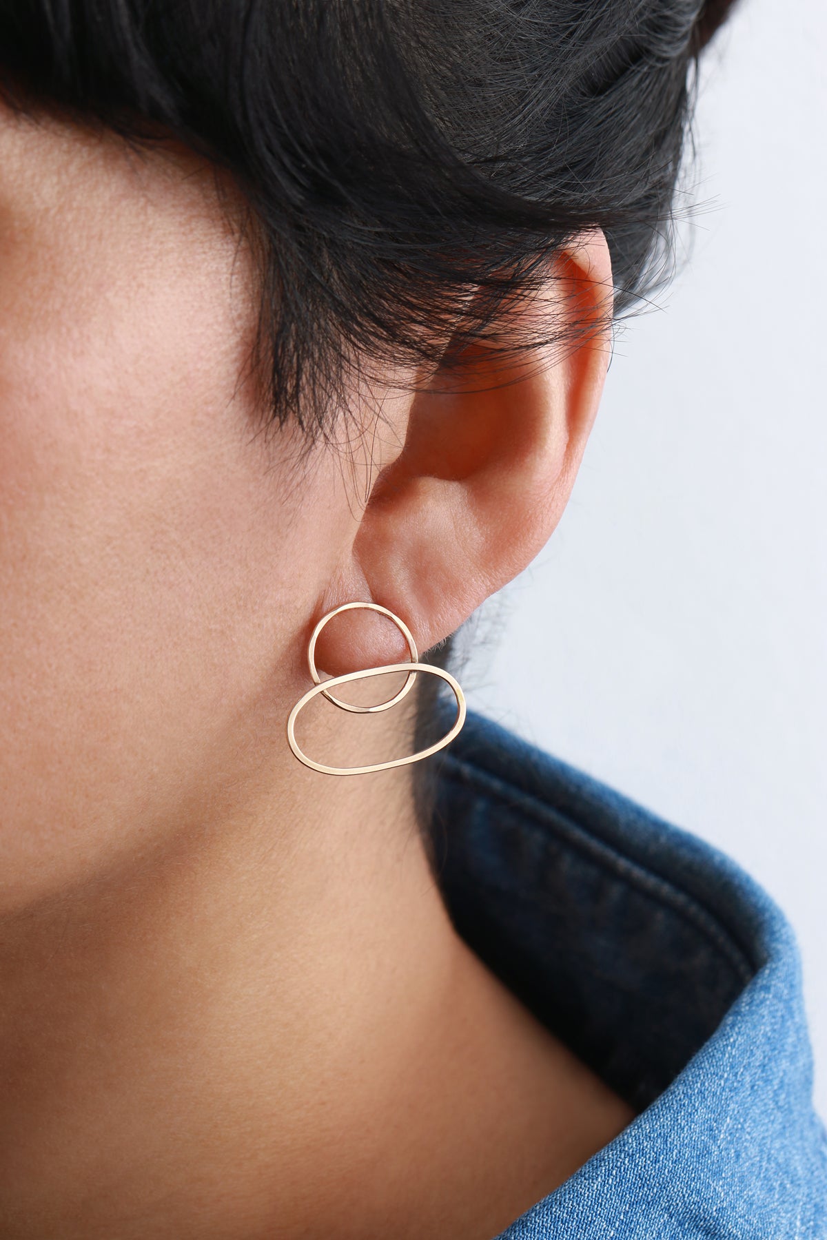 Sculptural Overlay Earrings EARRINGS 756A3900