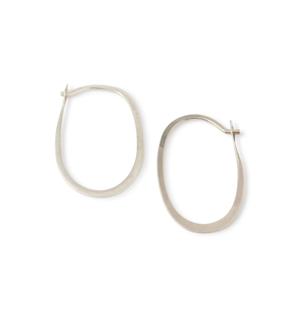 3/4 Inch Oval Hoop Earrings Earrings OHS-1