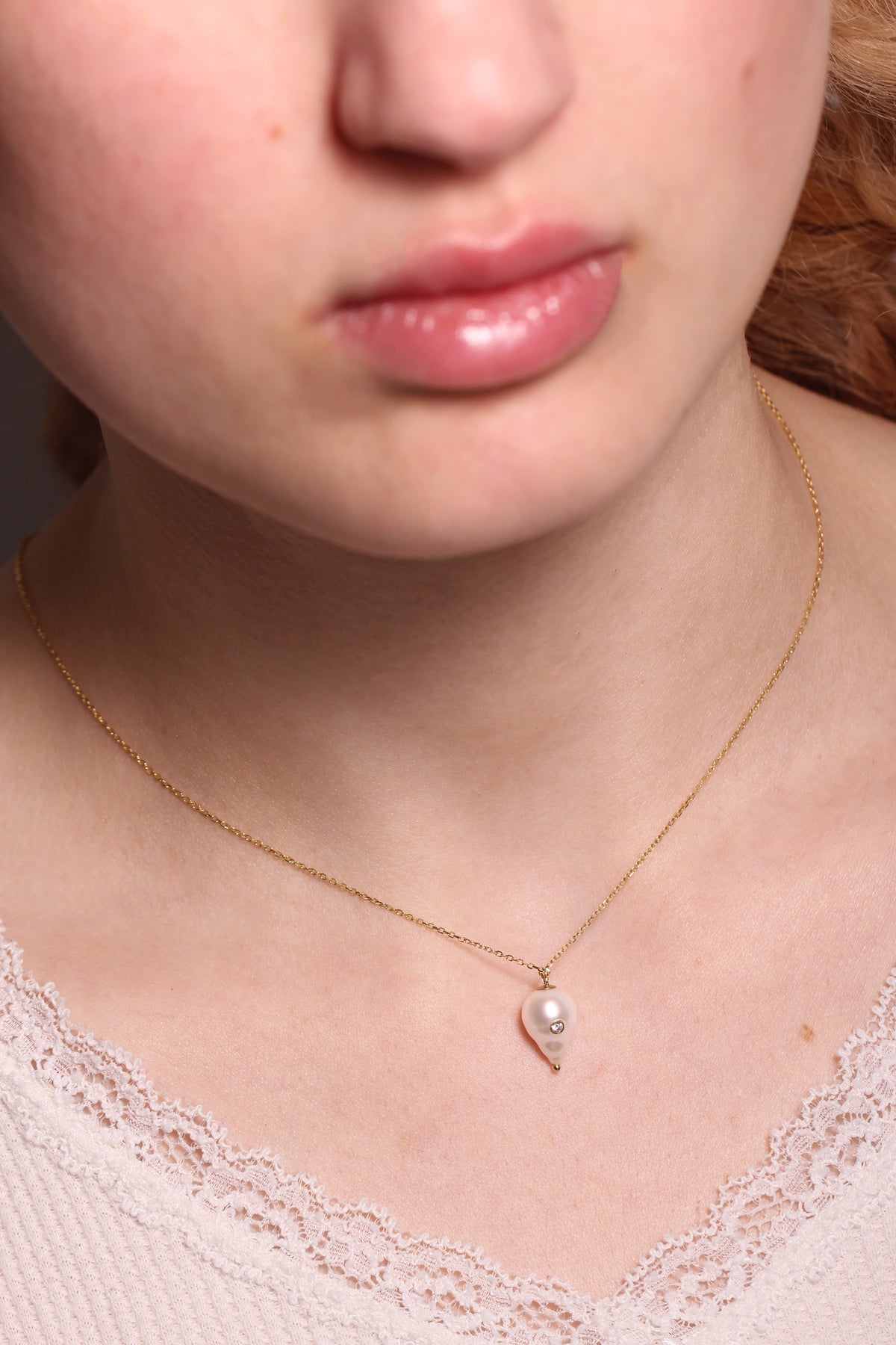 White Space Baby Baroque Pearl Necklace with Diamond Necklaces wsnk20om