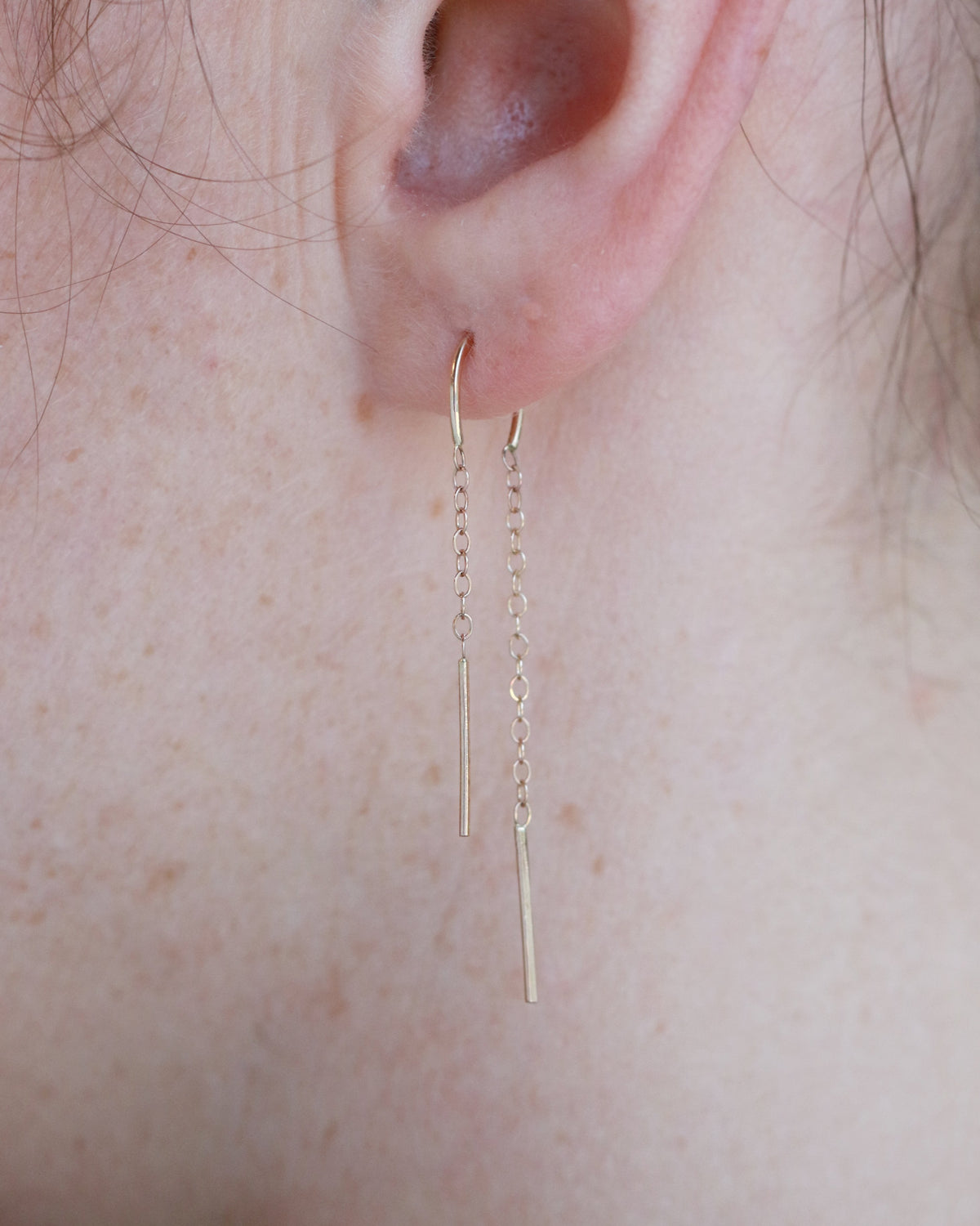 Horseshoe Threader Earrings EARRINGS 756A3631