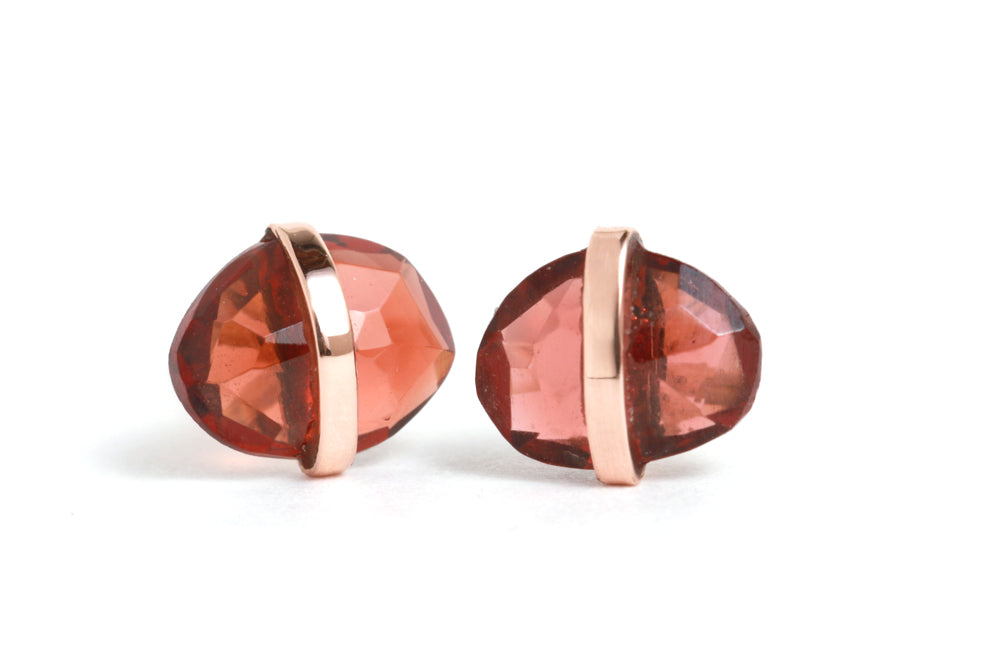 Bezel Wrapped Garnet Studs EARRINGS E2930